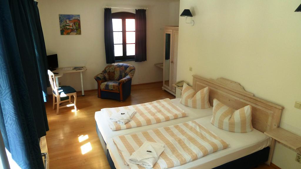 הונשטיין Mb Hotel Weisser Hirsch חדר תמונה